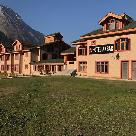 Hotel Akbar Sonāmarg Extérieur photo
