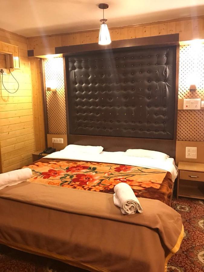 Hotel Akbar Sonāmarg Extérieur photo