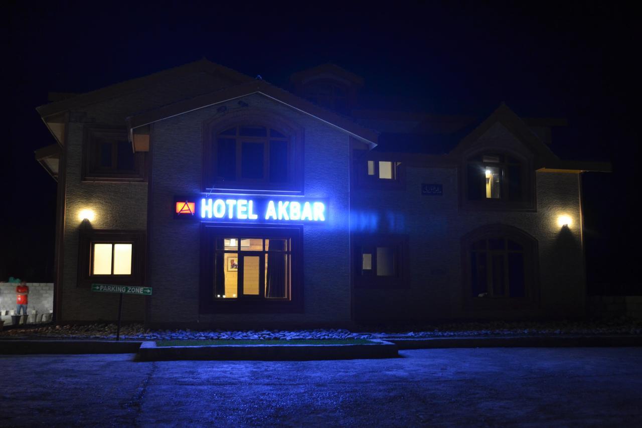 Hotel Akbar Sonāmarg Extérieur photo