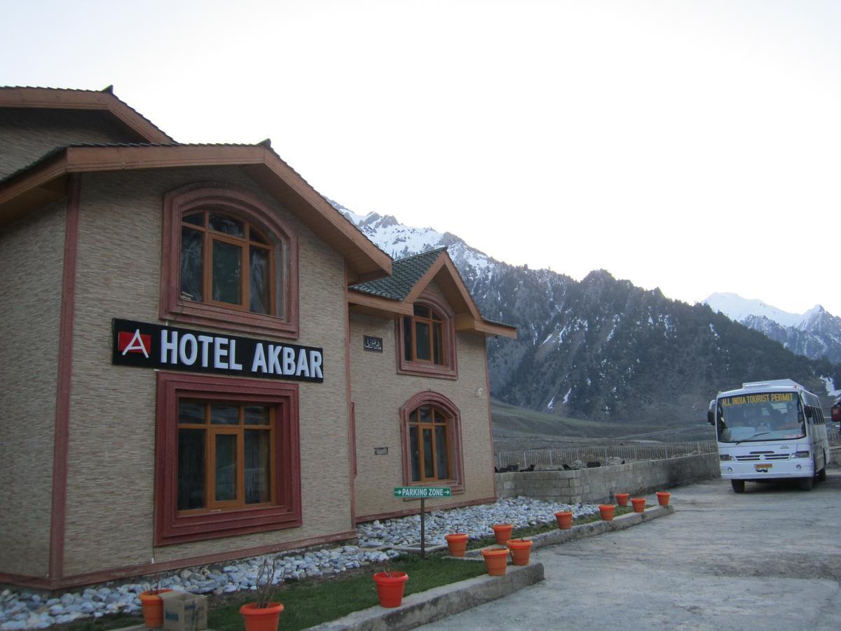 Hotel Akbar Sonāmarg Extérieur photo